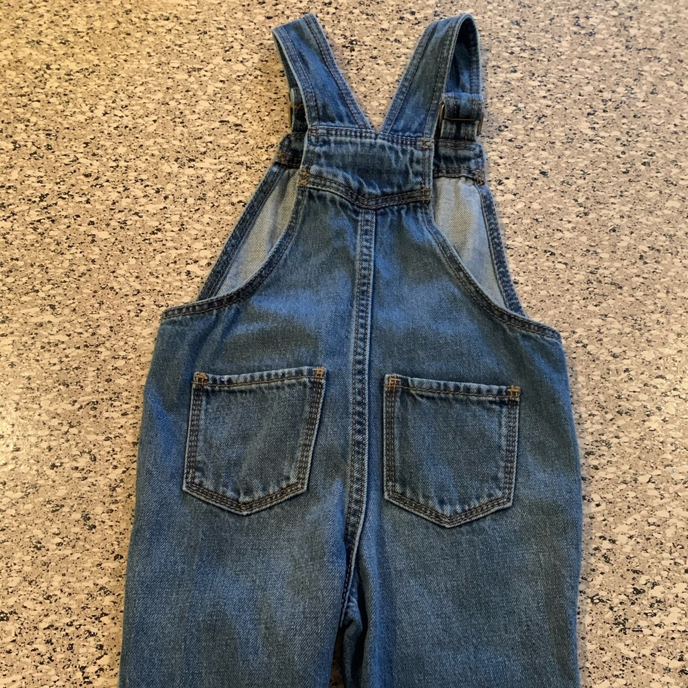Blue Jeans - Picture 2 of 3